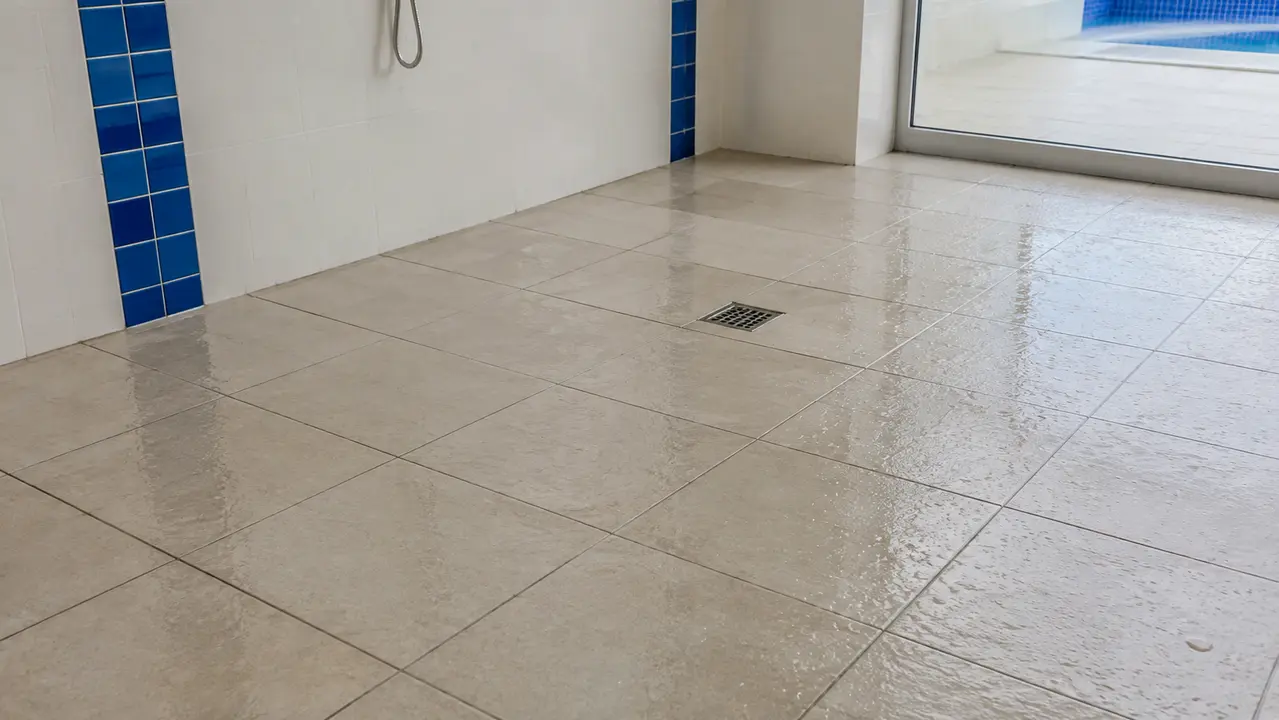 טיפול לקרמיקה נגד החלקה